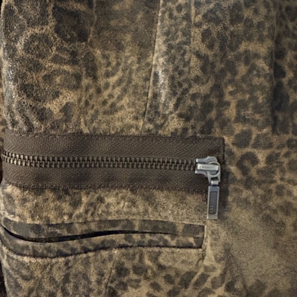 Tryst New York women’s leather blazer - Picture 14 of 16